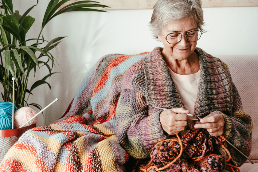 Crafting Activities For Your Elderly Parent With Dementia